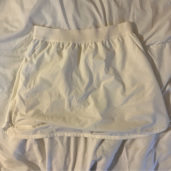 Dresses & Skirts - Slazenger White Mini Lined Golf Skirt